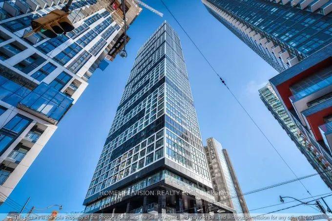181-dundas-street-e-toronto-ontario-c12780734