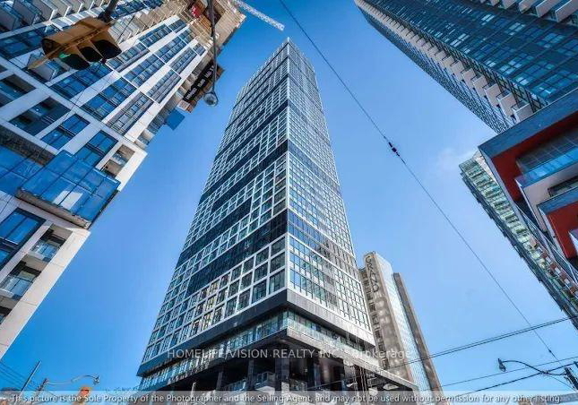 181-dundas-street-e-toronto-ontario-c12780734