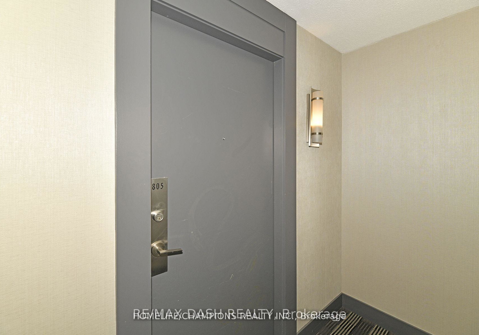 270-wellington-street-w-toronto-ontario-c12781176