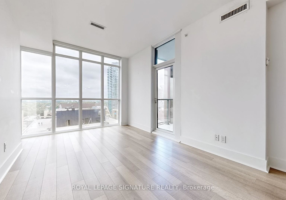 32-davenport-road-toronto-ontario-c12781268