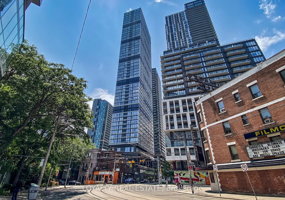 181-dundas-street-e-toronto-ontario-c12781692