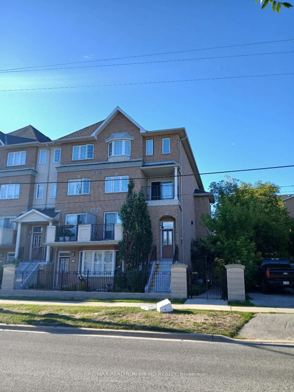 312-grandview-way-47-master-bedroom-north-york-ontario-c12781838