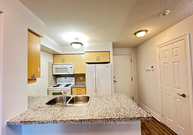 15-greenview-avenue-toronto-ontario-c12781942