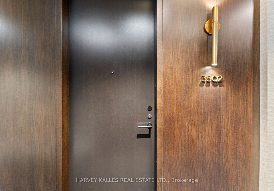 200-cumberland-street-toronto-ontario-c12782162