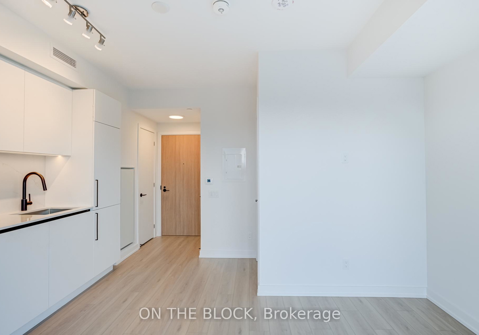 35-parliament-street-toronto-ontario-c12782732