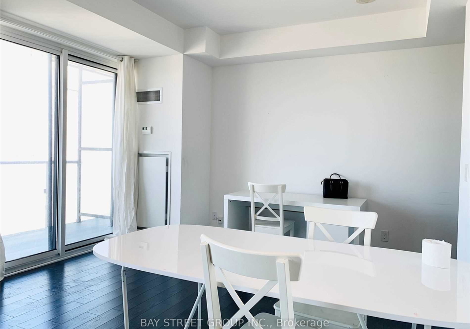 1080-bay-street-toronto-ontario-c12783840