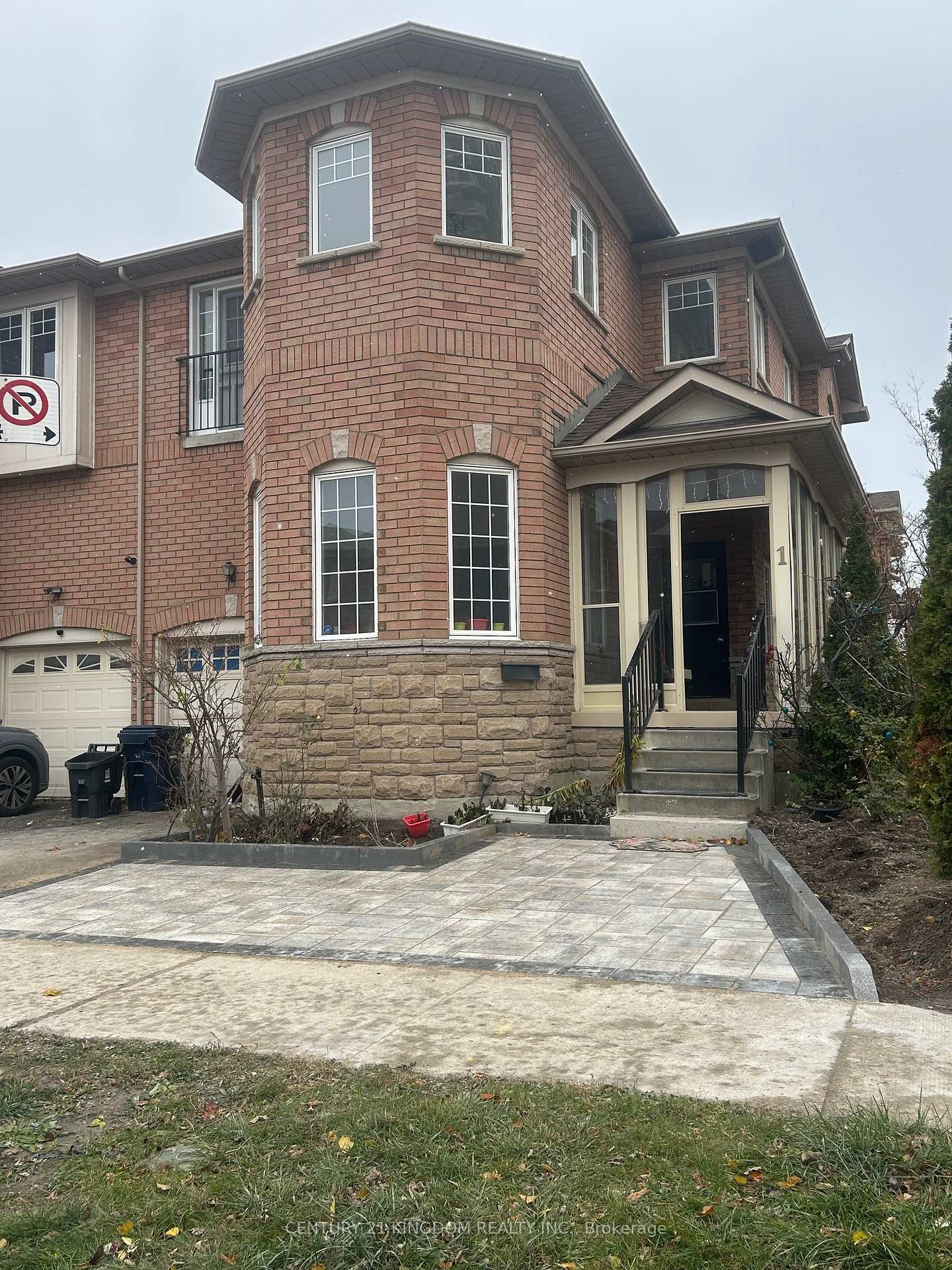 1-seaton-park-road-east-york-ontario-c12784116
