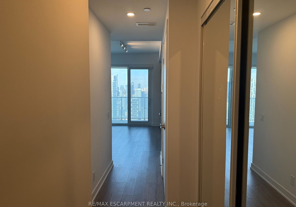 88-queen-street-e-toronto-ontario-c12784200