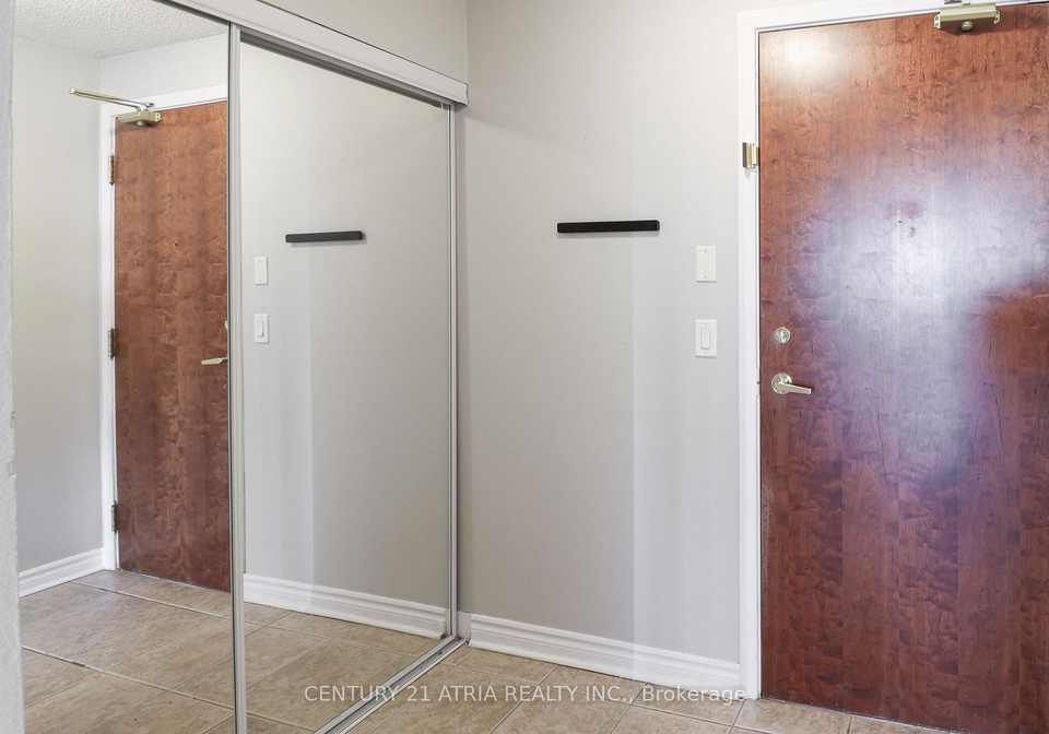 18-kenaston-gardens-north-york-ontario-c12784214