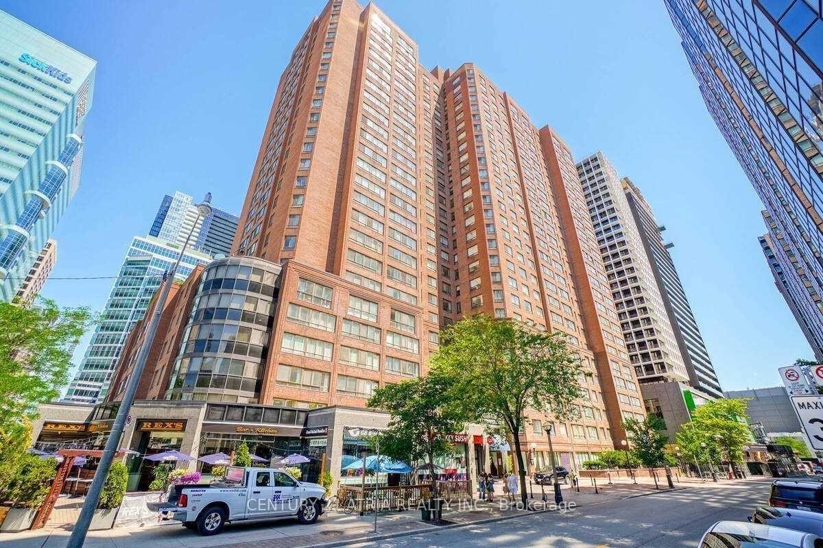 633-bay-street-toronto-ontario-c12784240