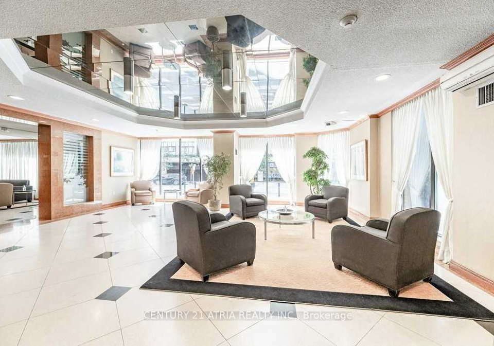 633-bay-street-toronto-ontario-c12784240