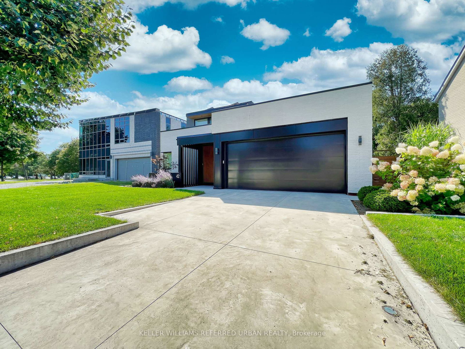 42-tottenham-road-north-york-ontario-c12784430