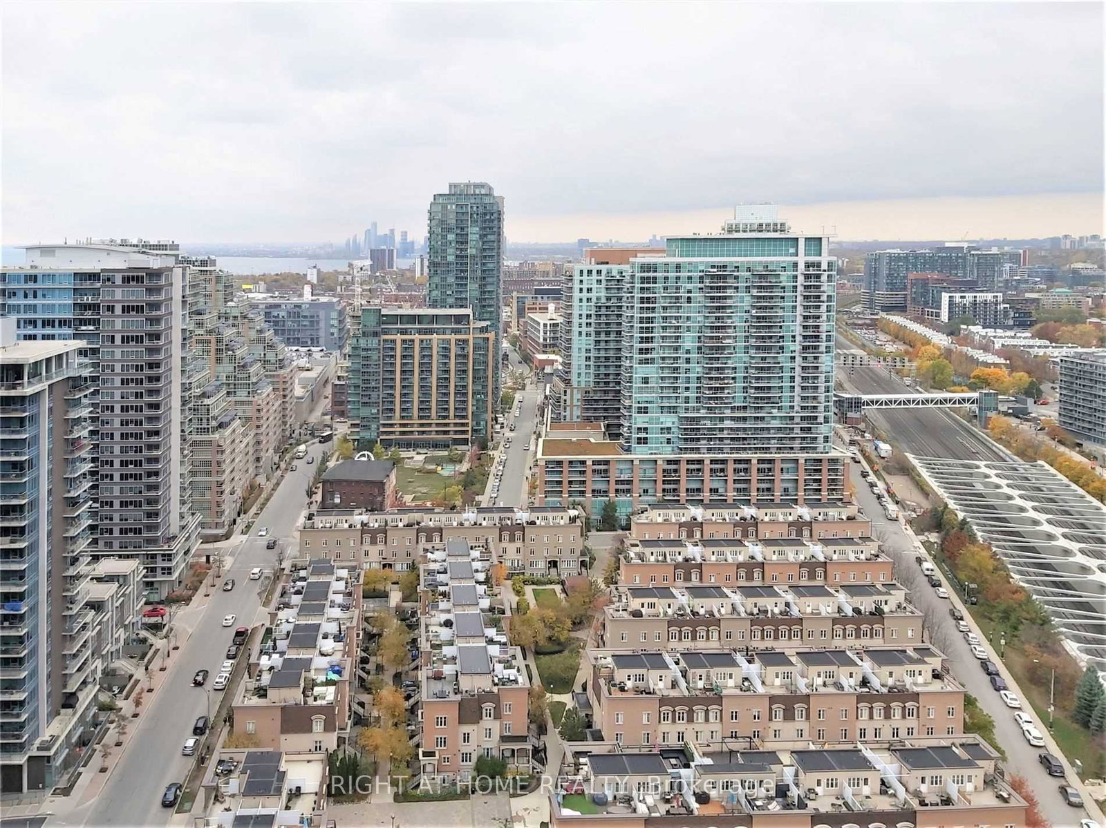 19-western-battery-road-toronto-ontario-c12784558