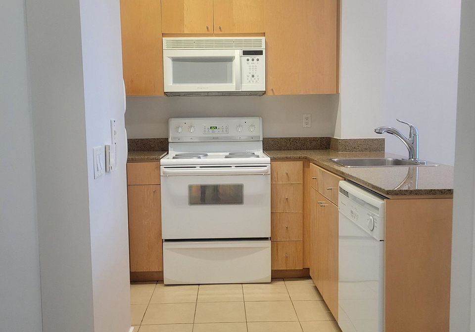 361-front-street-w-toronto-ontario-c12784568