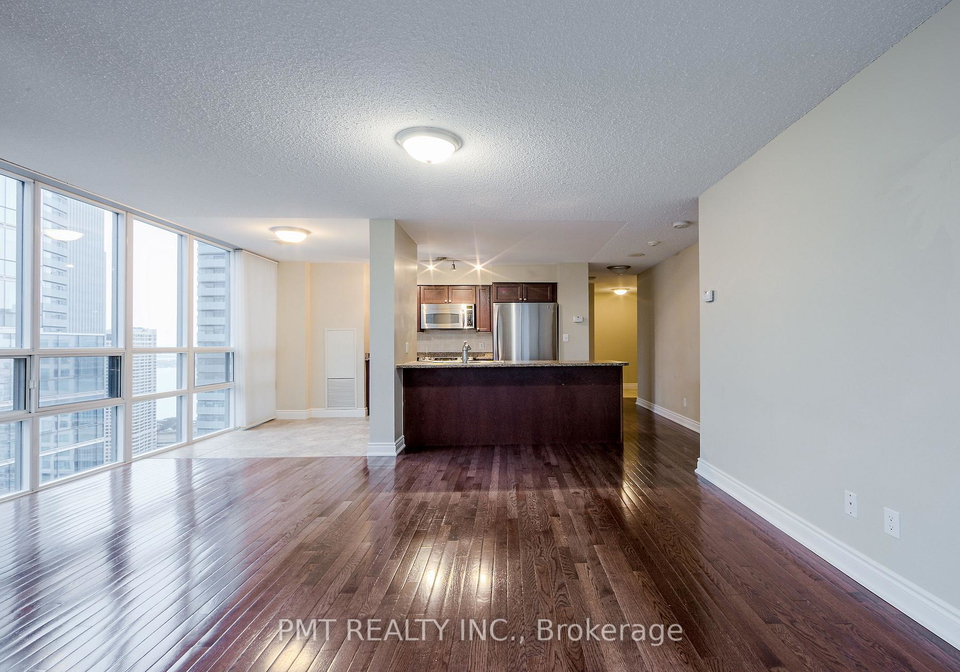 30-grand-trunk-crescent-toronto-ontario-c12784892