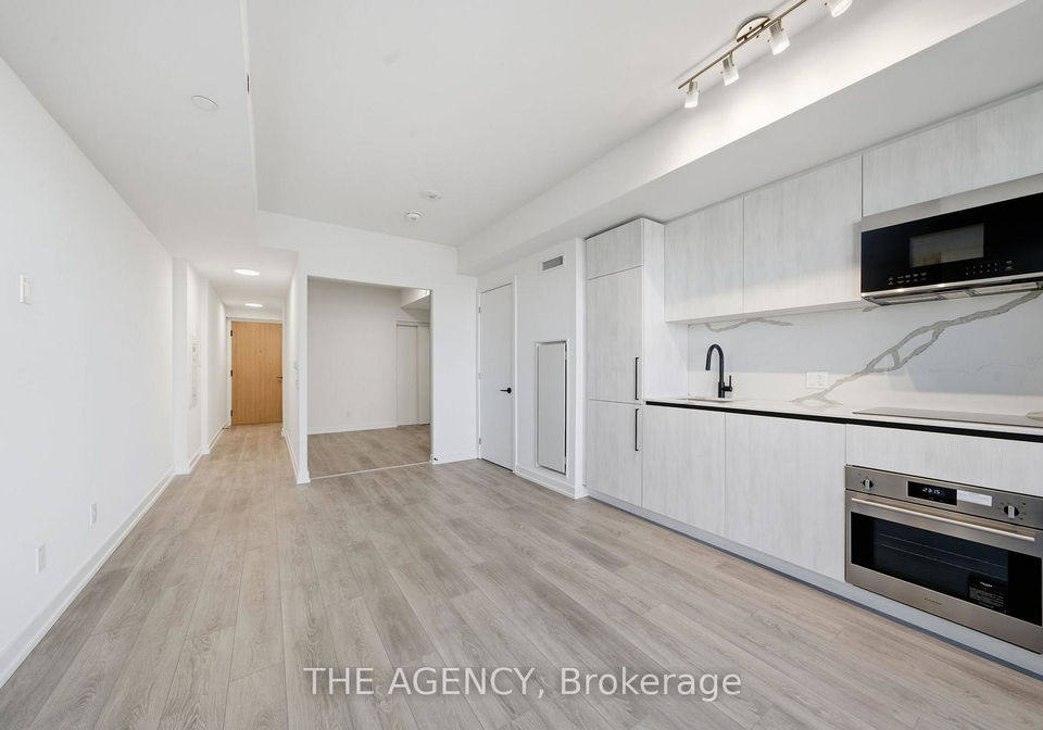 35-parliament-street-toronto-ontario-c12784896