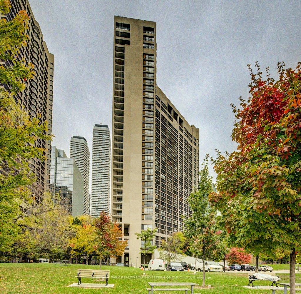 33-harbour-square-toronto-ontario-c12785000