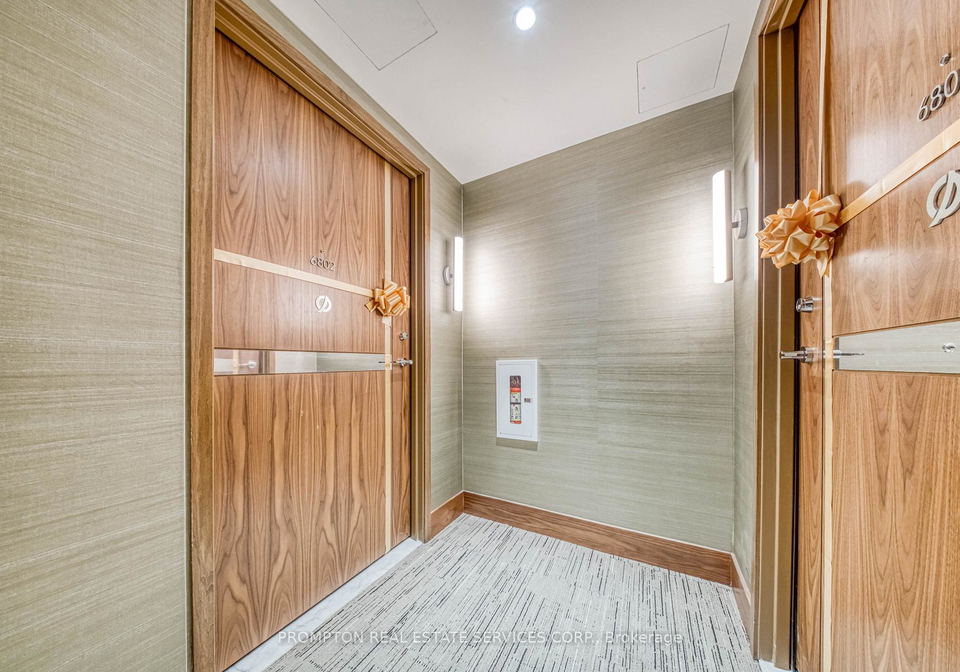 1-concord-cityplace-way-toronto-ontario-c12785084