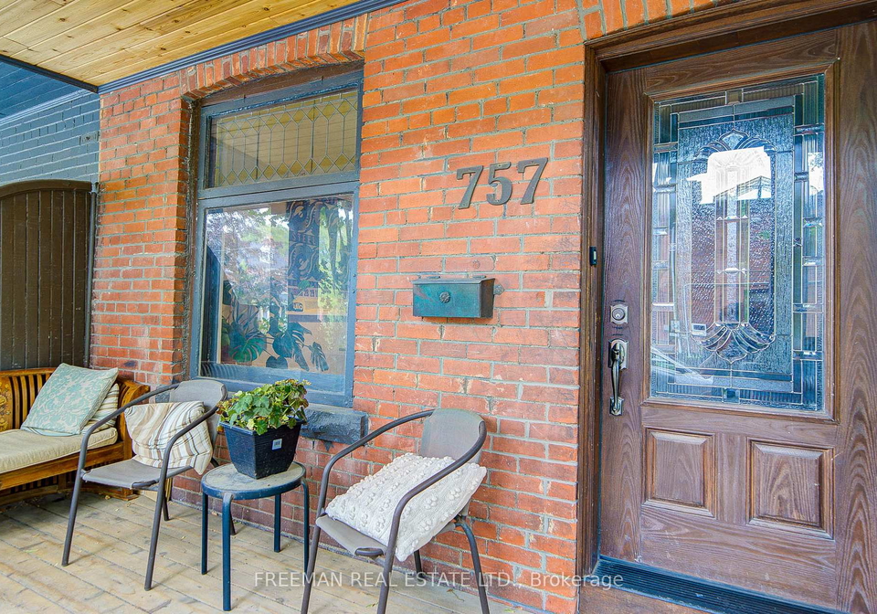 757-manning-avenue-toronto-ontario-c12785564