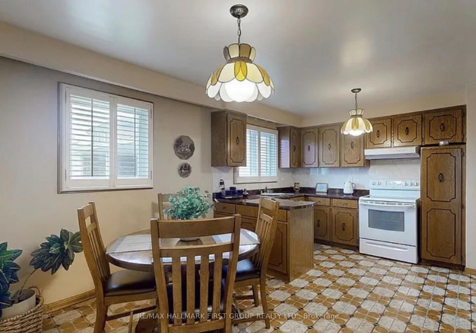 23-st-paschal-court-n-toronto-ontario-c12785770