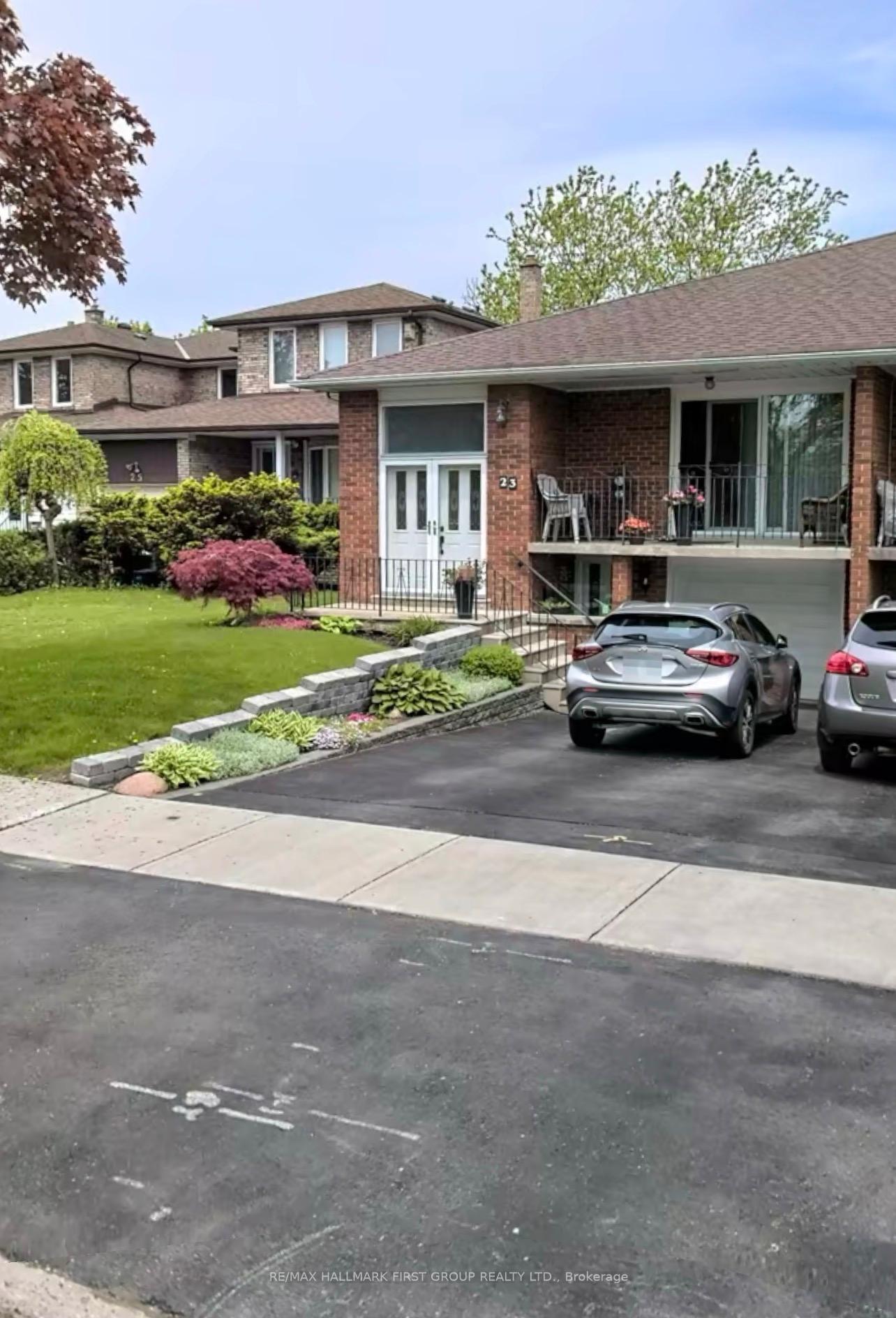 23-st-paschal-court-n-toronto-ontario-c12785798