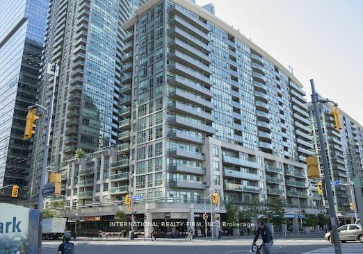 51-lower-simcoe-street-toronto-ontario-c12785876