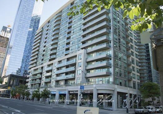51-lower-simcoe-street-toronto-ontario-c12785876