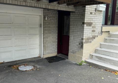 20-castlebury-crescent-n-north-york-ontario-c12786014