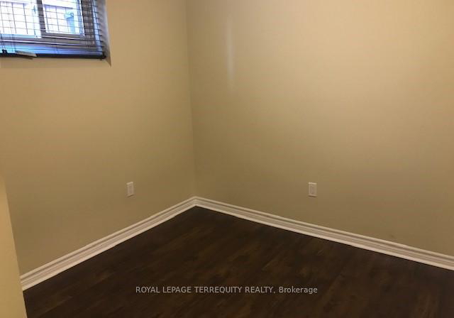 233-shawnee-circle-north-york-ontario-c12786288