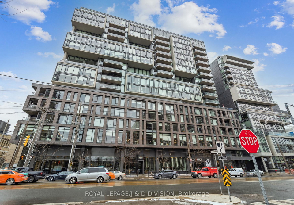111-bathurst-street-toronto-ontario-c12786602