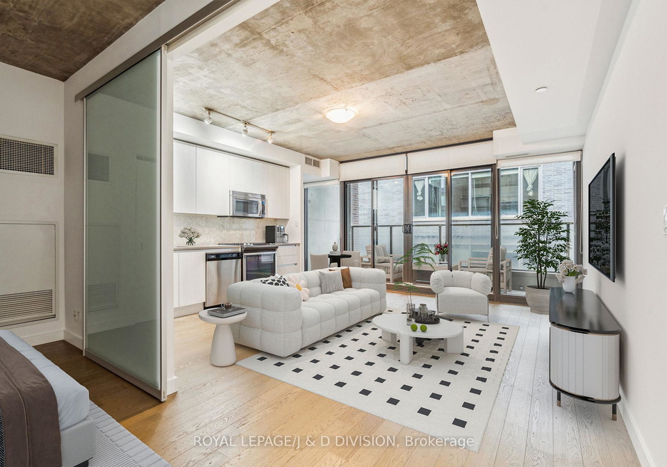 111-bathurst-street-toronto-ontario-c12786602