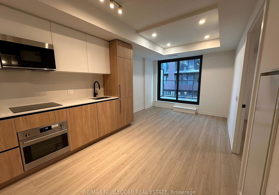 35-parliament-street-toronto-ontario-c12786826