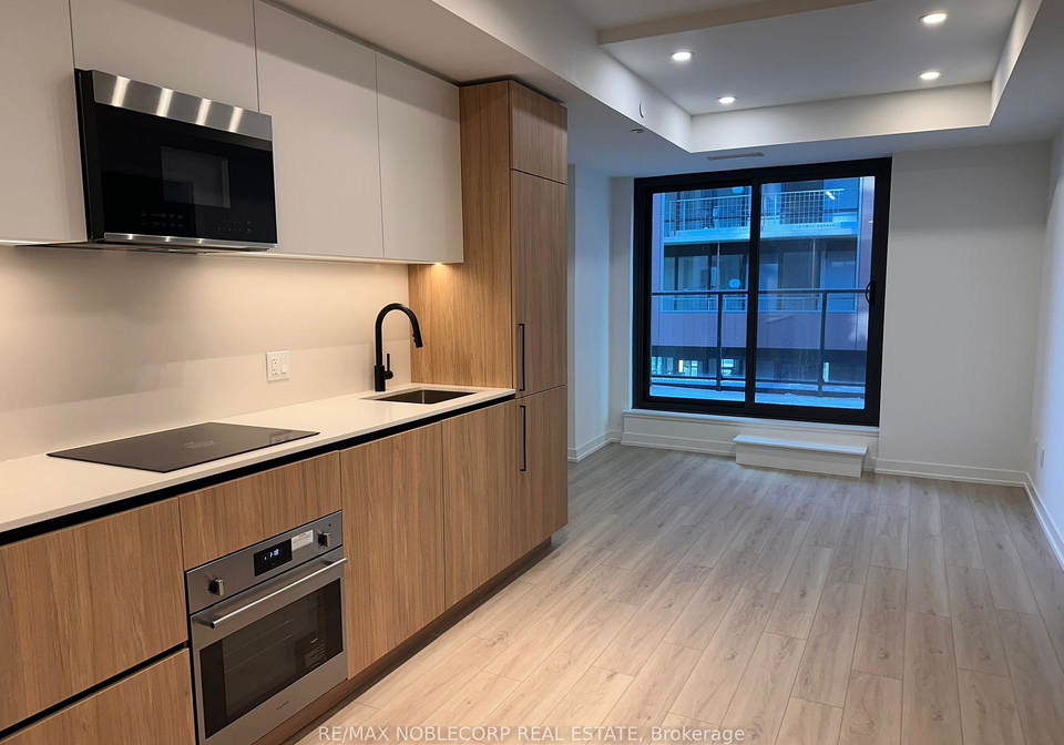 35-parliament-street-toronto-ontario-c12786826
