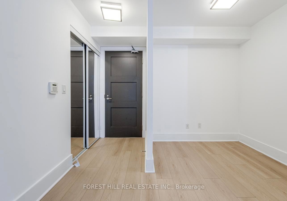 300-front-street-w-toronto-ontario-c12786858
