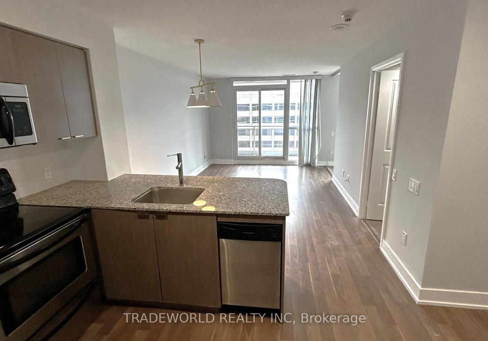 23-sheppard-avenue-e-north-york-ontario-c12787280