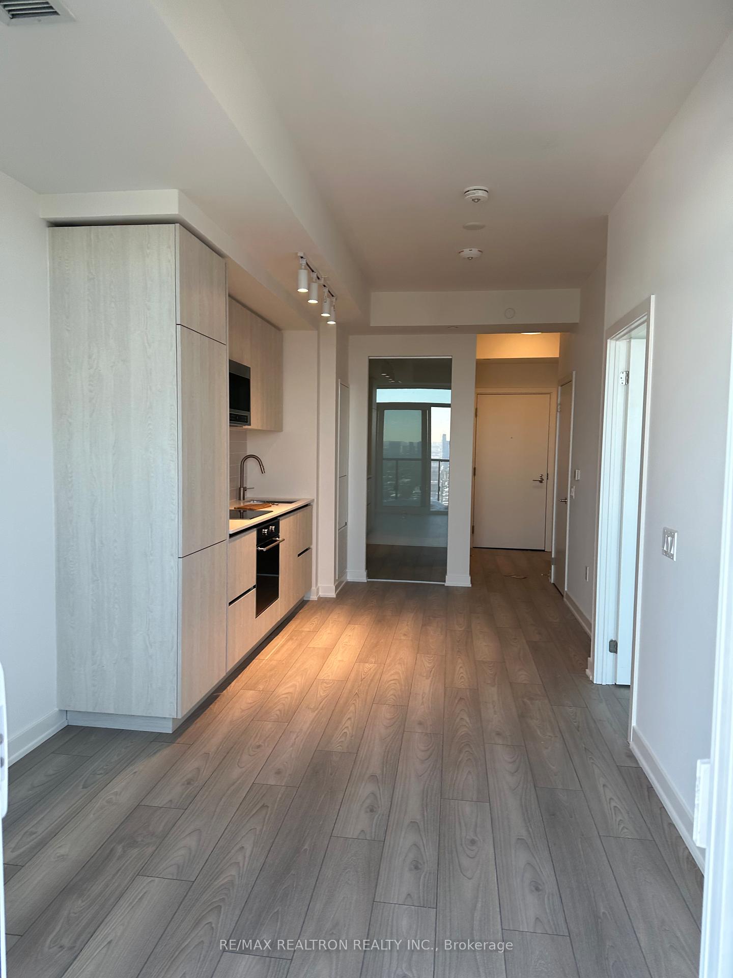 110-broadway-avenue-e-toronto-ontario-c12787602