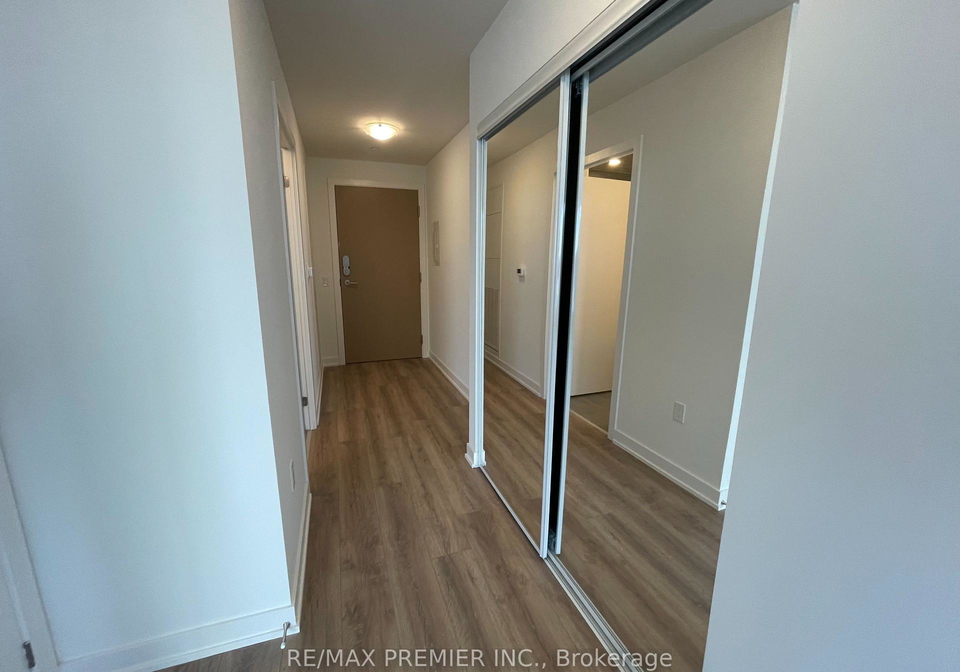 1-quarrington-lane-e-north-york-ontario-c12787742