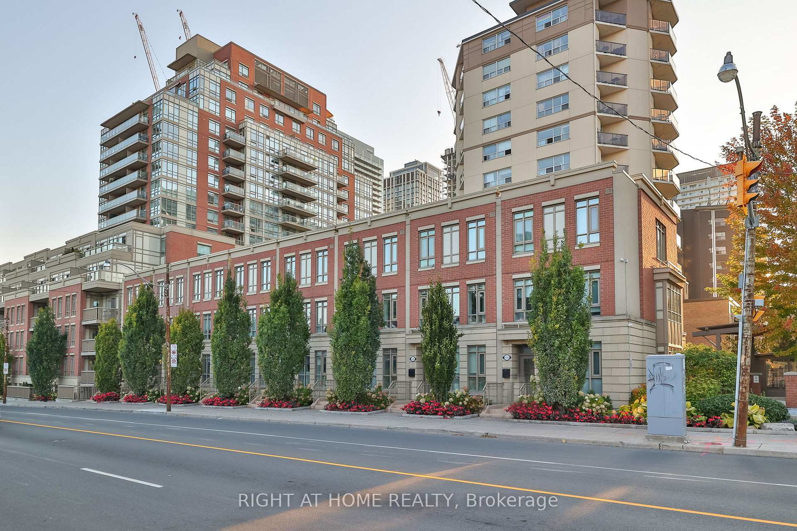 900-mount-pleasant-road-toronto-ontario-c12787912