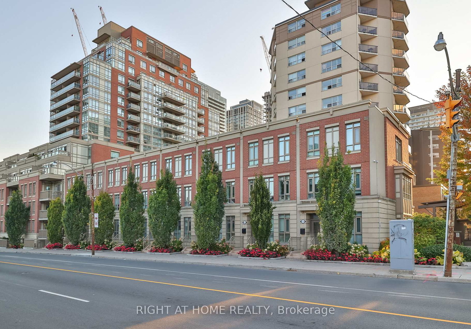 900-mount-pleasant-road-toronto-ontario-c12787912