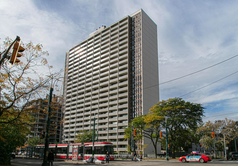 666-spadina-avenue-toronto-ontario-c12788070
