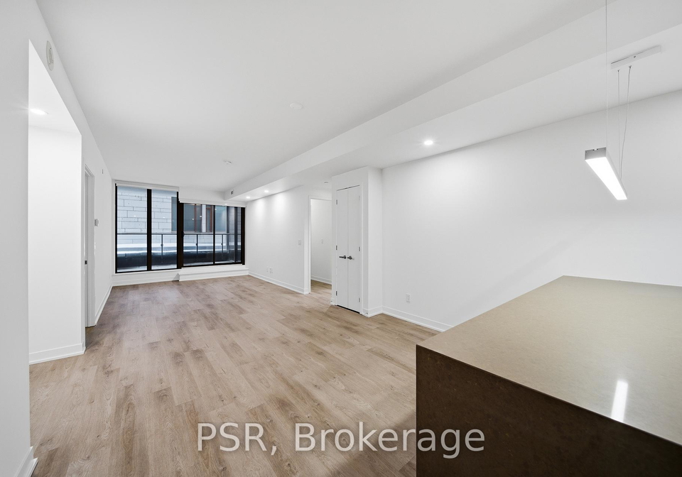 2-st-thomas-street-toronto-ontario-c12788800