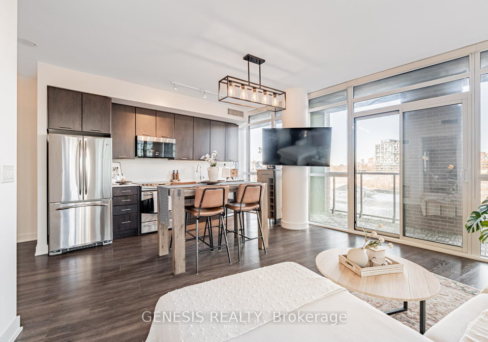 169-fort-york-boulevard-toronto-ontario-c12788938