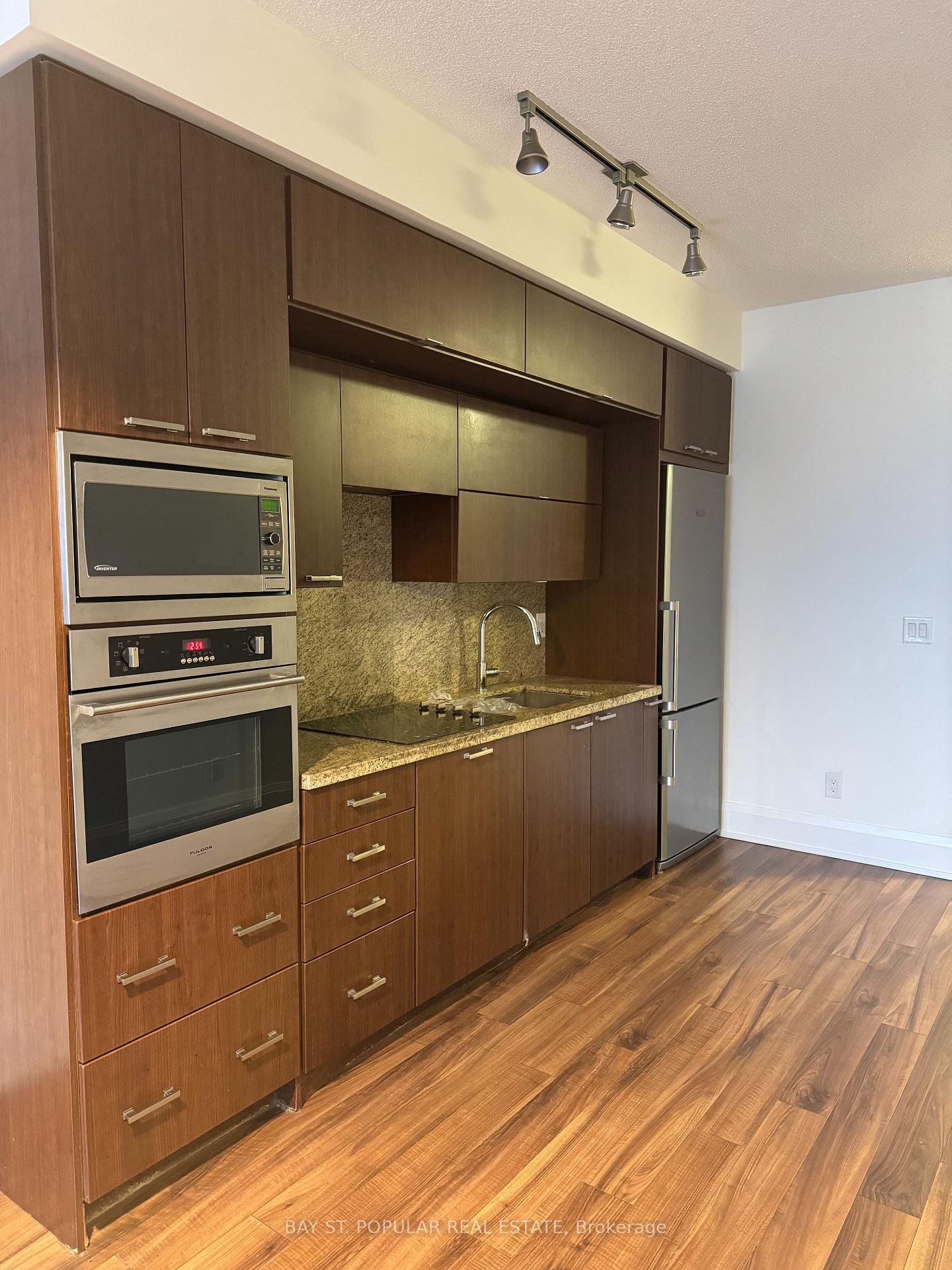 120-harrison-garden-boulevard-north-york-ontario-c12789026