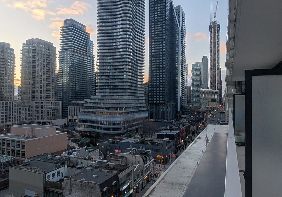 501-yonge-street-toronto-ontario-c12789038