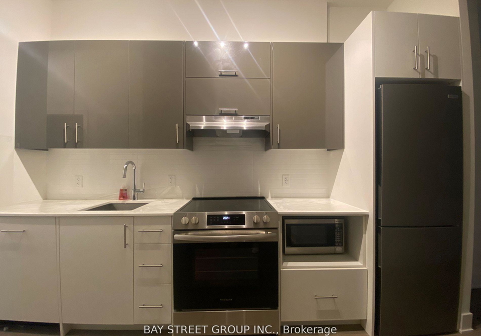 188-fairview-mall-drive-north-york-ontario-c12789132