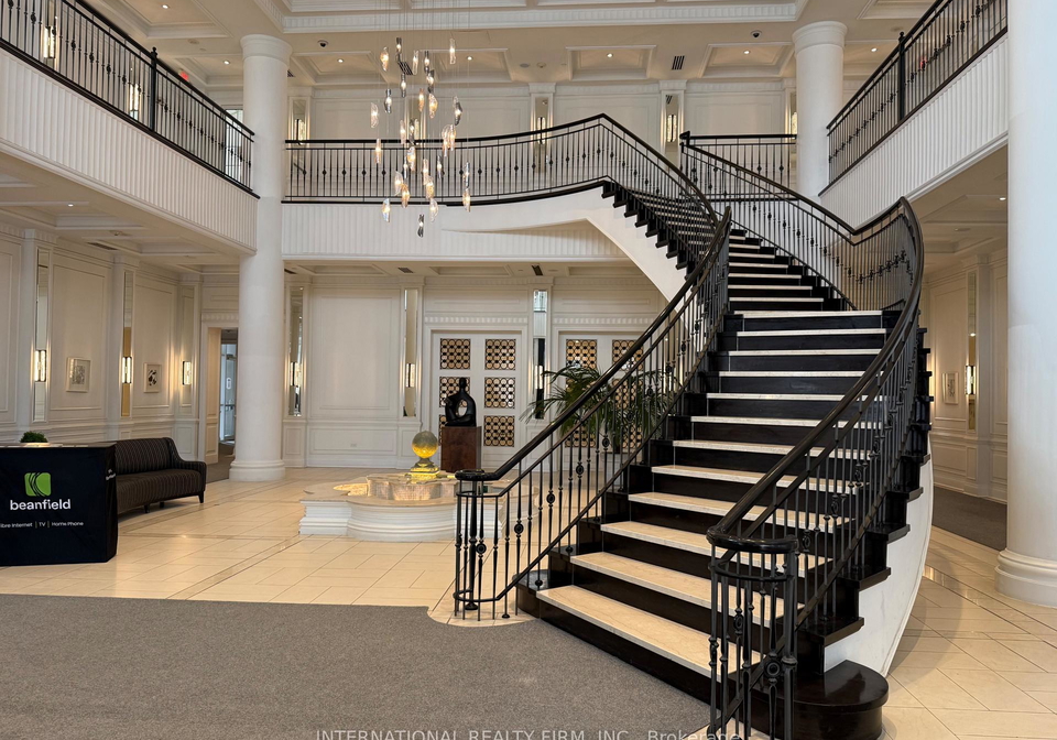 15-greenview-avenue-toronto-ontario-c12789194