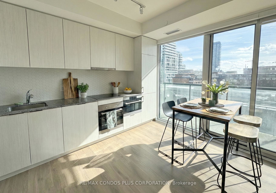 158-front-street-e-toronto-ontario-c12789470