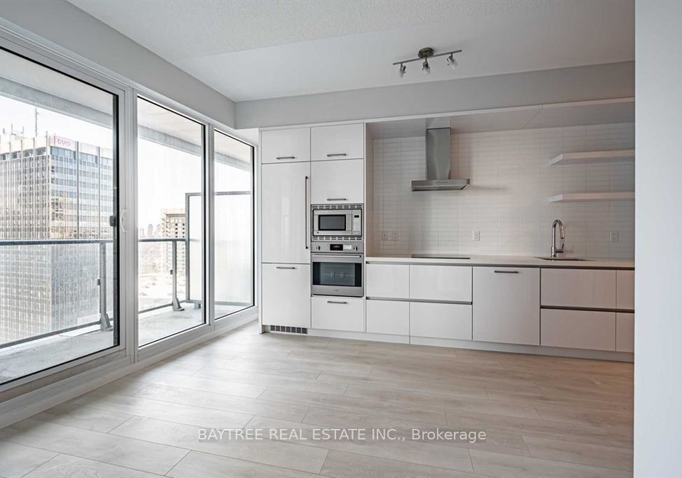 2221-yonge-street-toronto-ontario-c12789496