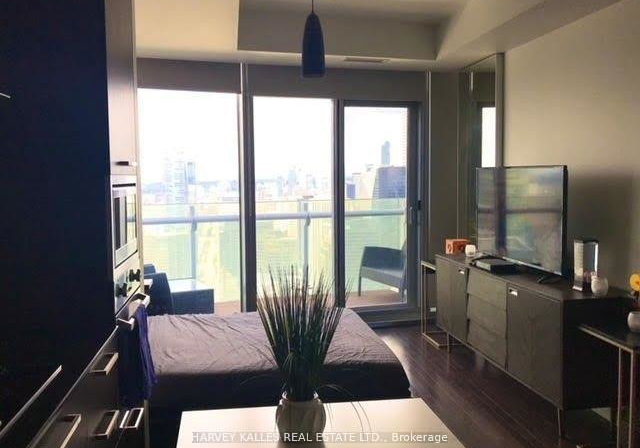 12-york-street-toronto-ontario-c12789522
