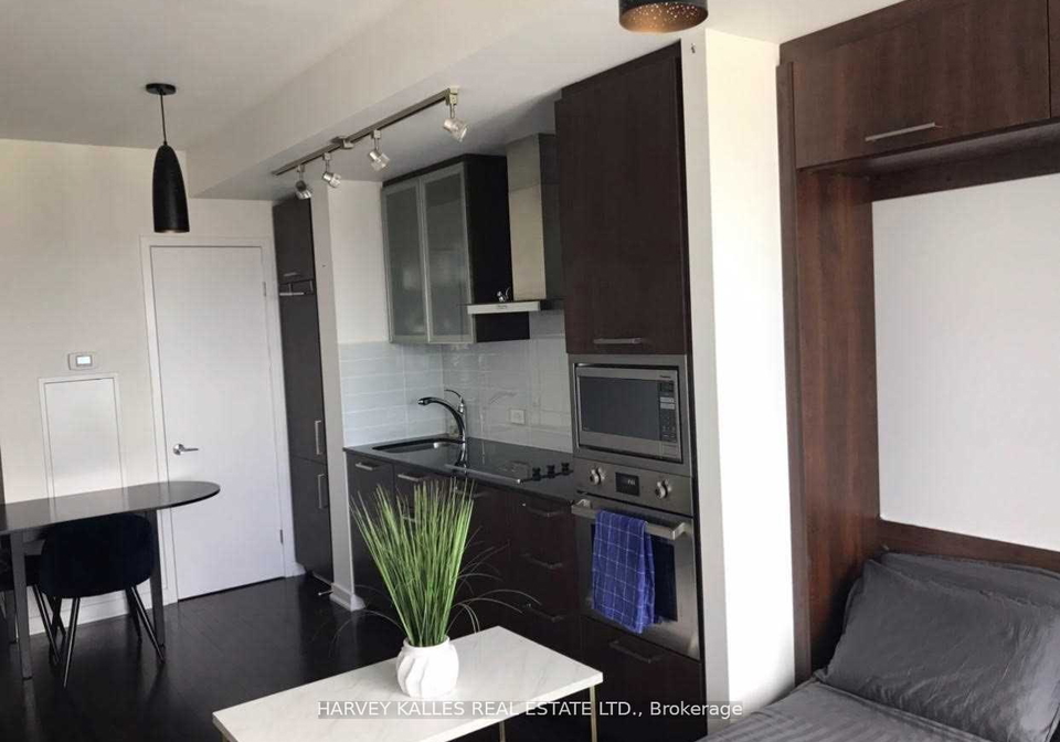 12-york-street-toronto-ontario-c12789522
